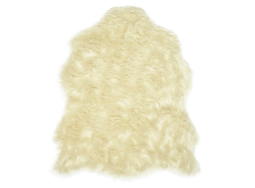 Best Faux Fur Rug That Is Soft, Fake White Sheepskin Rug
