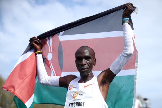 <p>Eliud Kipchoge wins the gold medal at the NN Mission Marathon</p>
