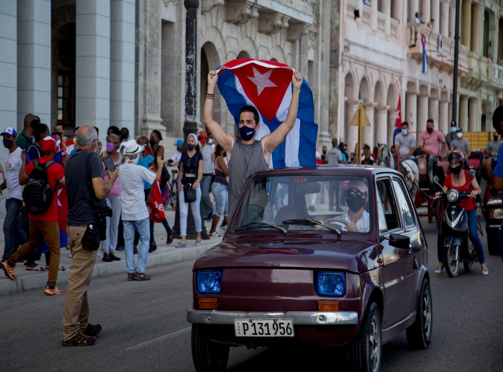 CUBA-CARAVANA