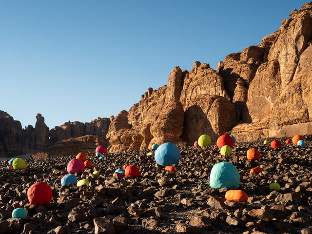 <p>Mohammed Ahmed Ibrahim, installation view of Falling Stones Garden, 2020, at Desert X AlUla 2020</p>