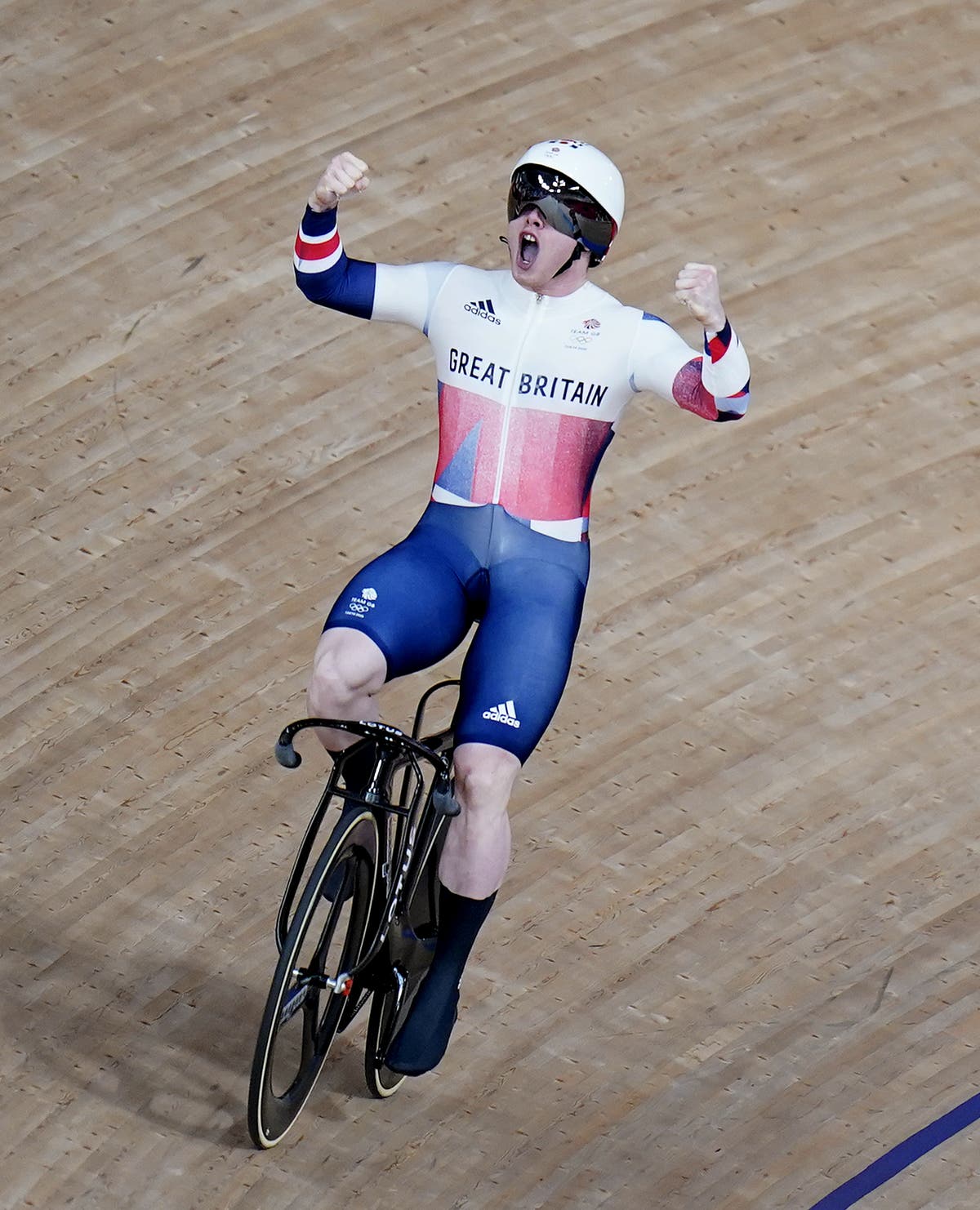 Jack Carlin delivers on Olympic promise with sprint bronze for Great Britain