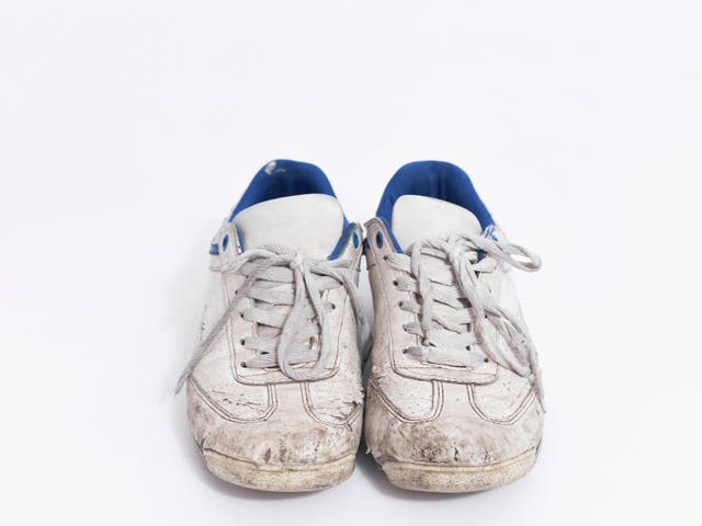 <p>Dirty white trainers</p>