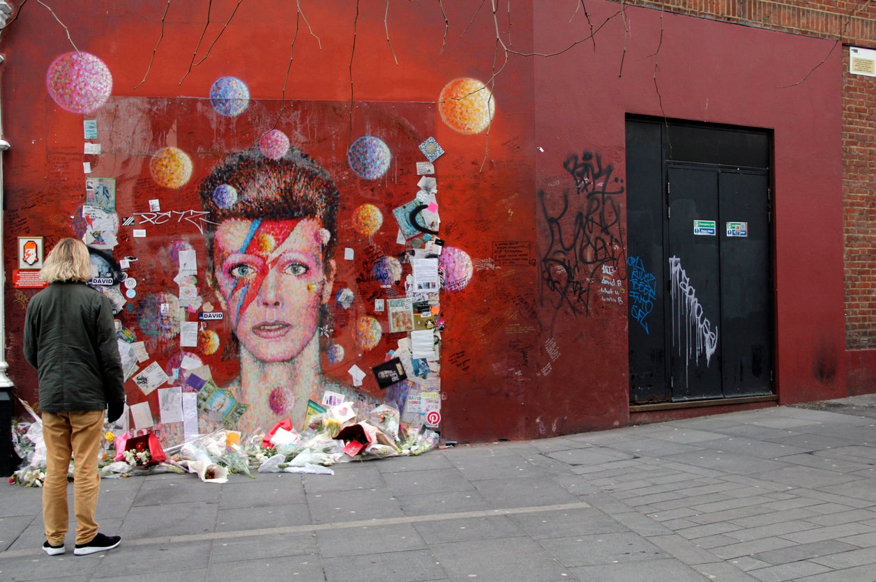 A public mural of David Bowie on Brixton High Street