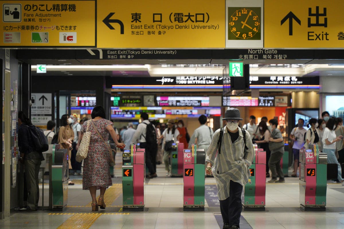 4 passengers stabbed on underground train in Tokyo