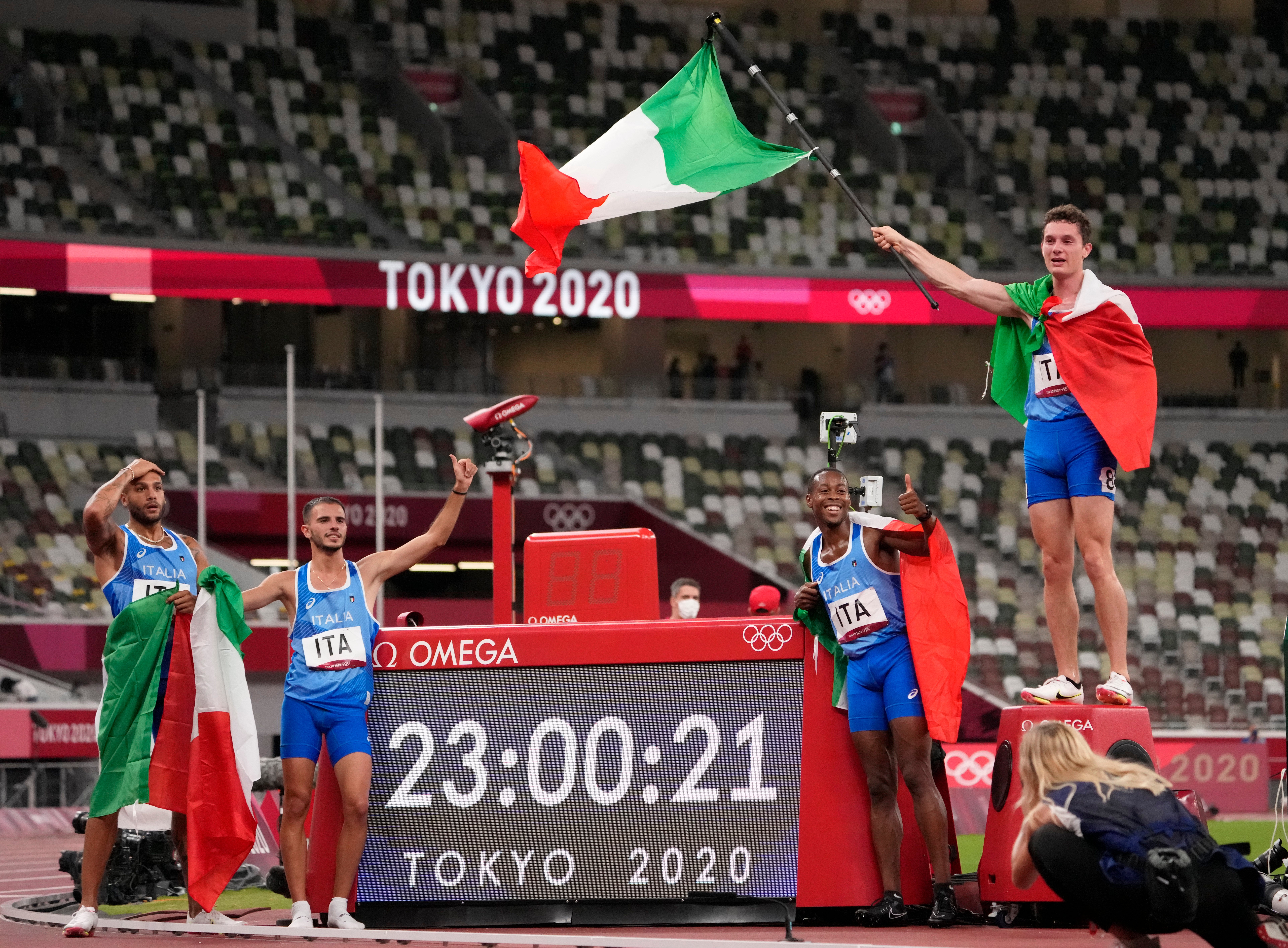 OLI-ATL 4x100-HOMBRES