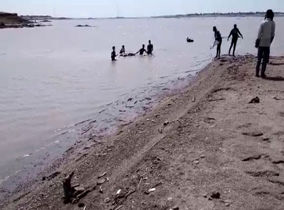 TIGRAY CADÁVERES FLOTANTES