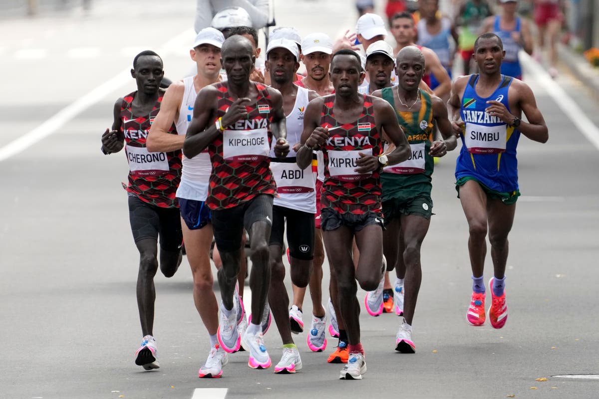 Olympic Latest: Kenya's Kipchoge wins repeat marathon gold Eliud ...