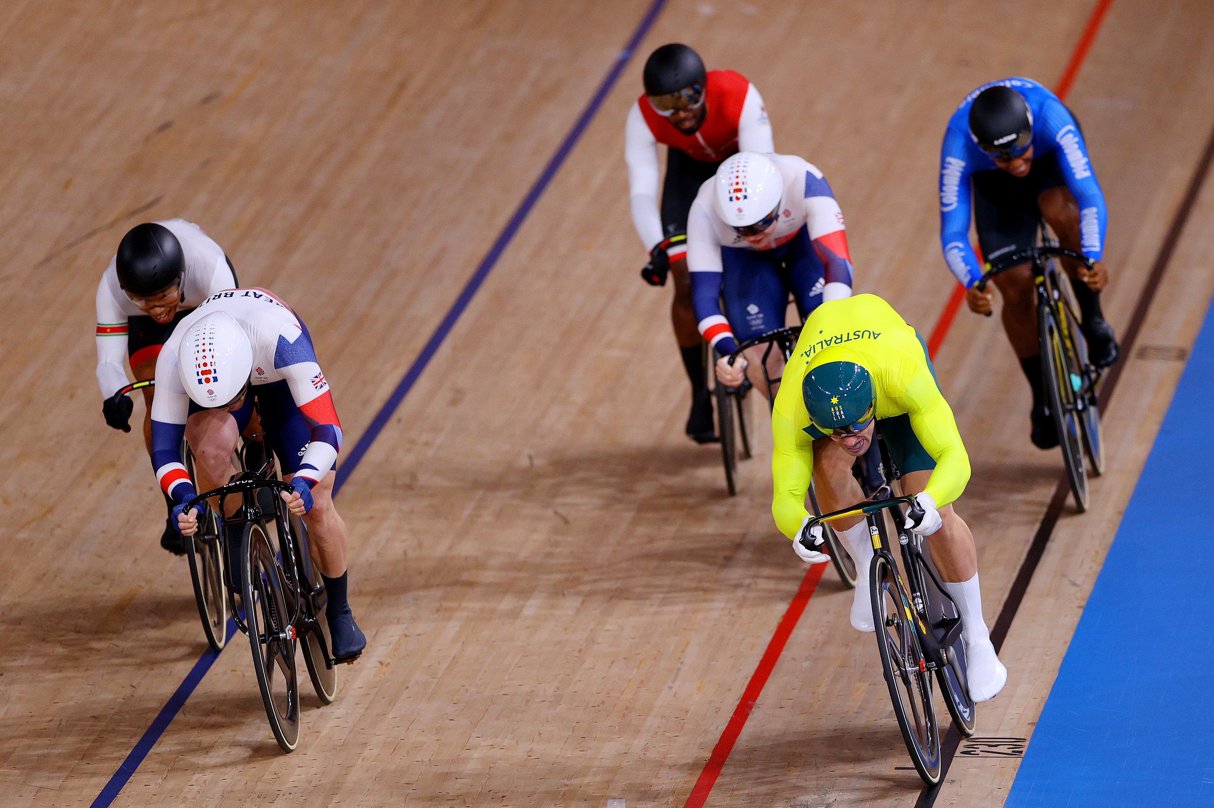 Jason Kenny of Team Great Britain and Matthew Glaetzer of Team Australia sprint during the Men's keirin semifinals of the Tokyo 2020 Olympic Games at Izu Velodrome on 8 August 2021 in Izu, Shizuoka, Japan