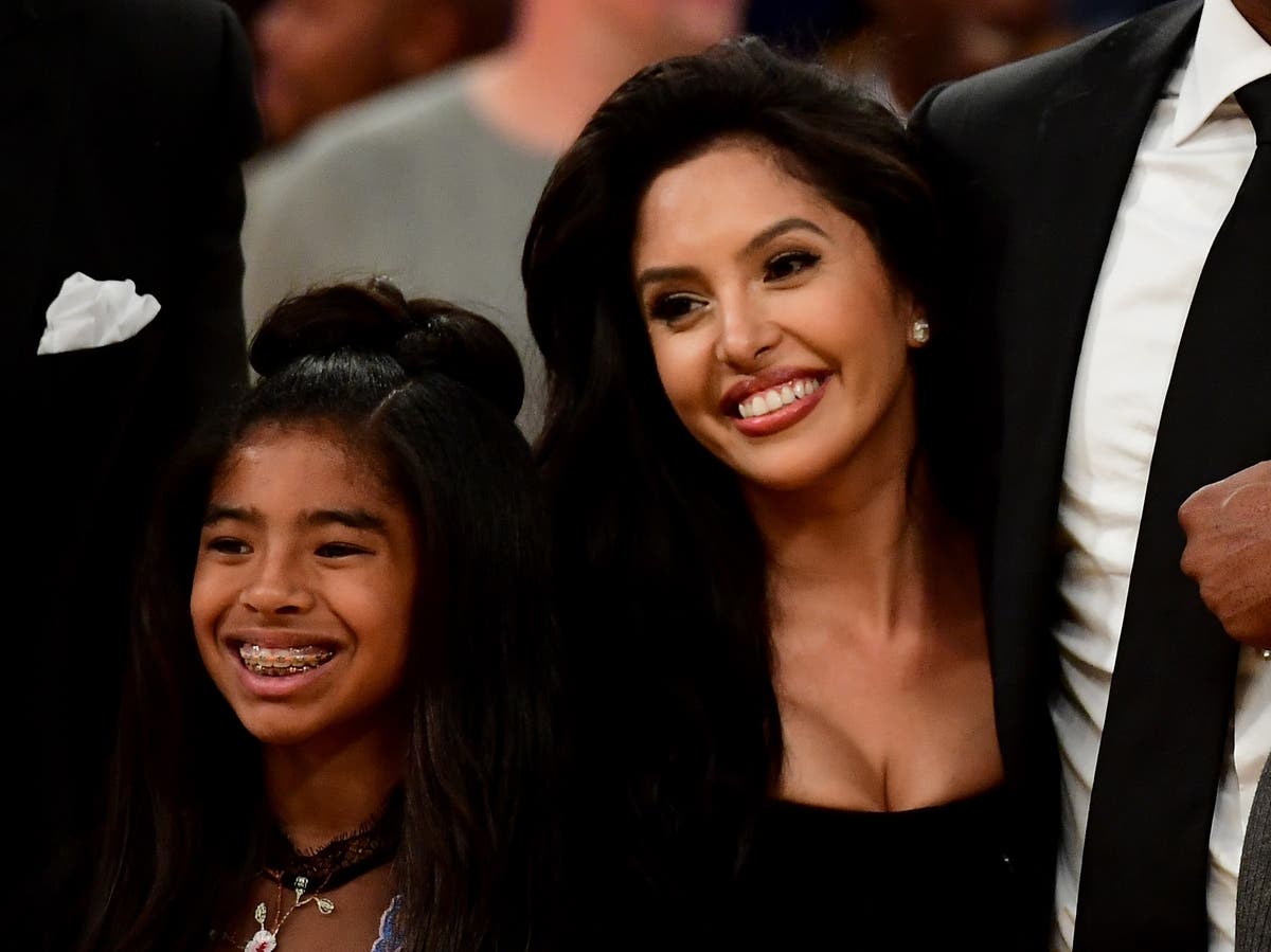 Vanessa Bryant recreates old photograph in tribute to late daughter