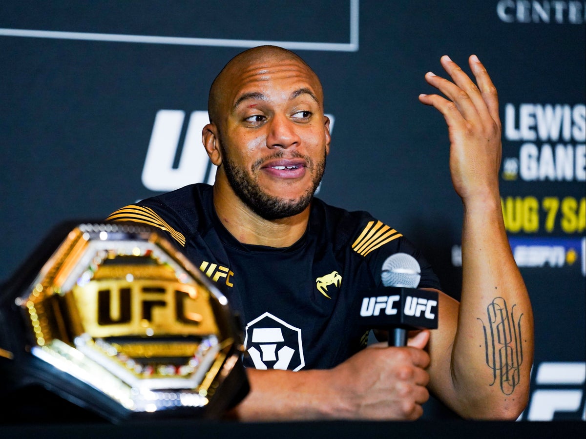 Ufc 265 Ciryl Gane Dominates Derrick Lewis To Win Interim Heavyweight Title As Francis Ngannou Awaits The Independent