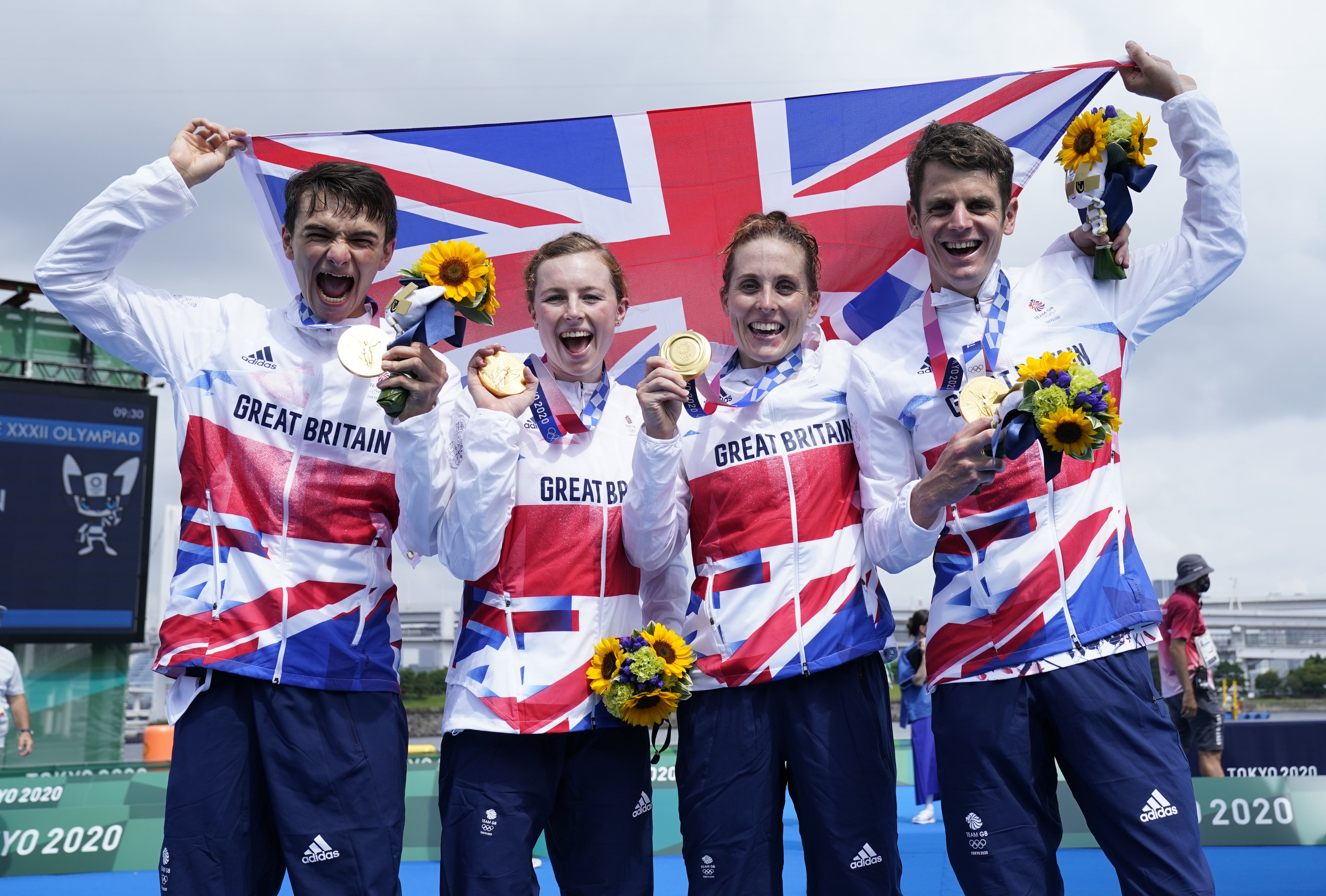 Alex Yee, Georgia Taylor-Brown Jessica Learmonth and Jonathan Brownlee won gold in the triathlon mixed relay (Danny Lawson/PA)