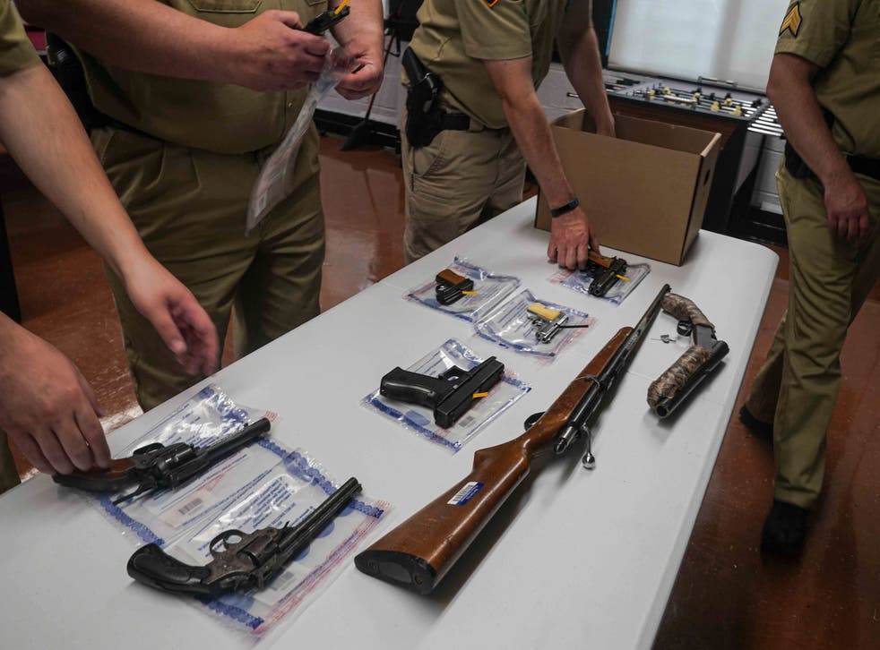 EEUU ARMAS