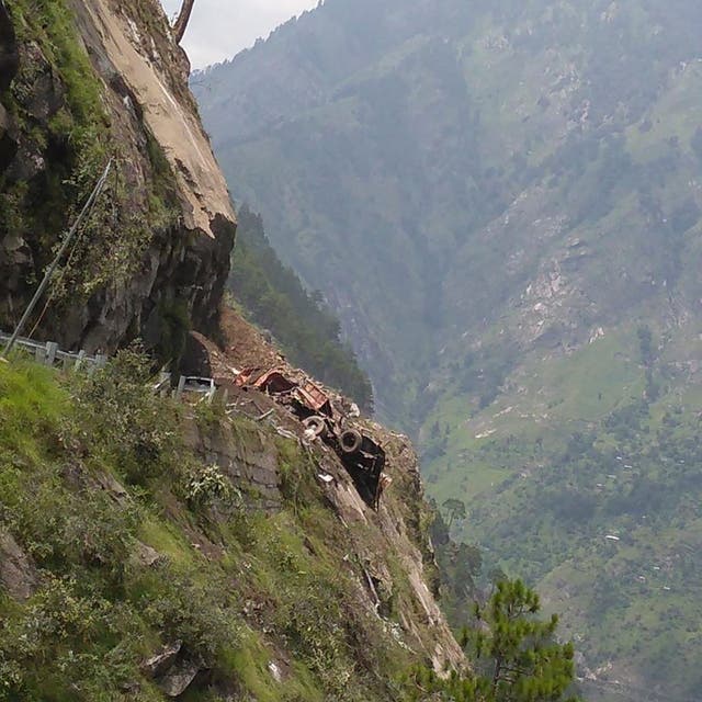 <p>A huge landslide struck Himachal Pradesh’s Kinnaur district, trapping at least 30 people</p>