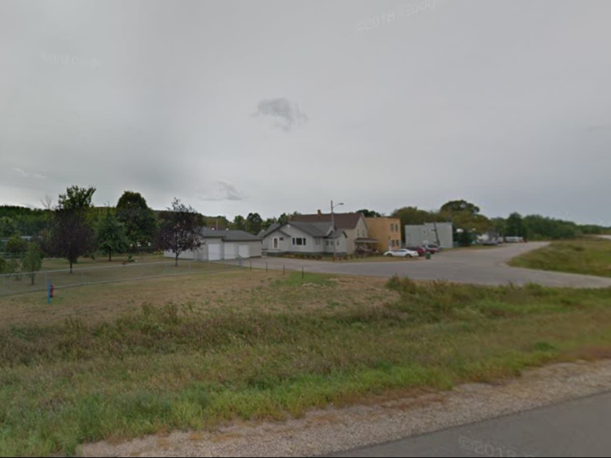 Three-year-old twins found unresponsive in locked car amid soaring heat in Minnesota