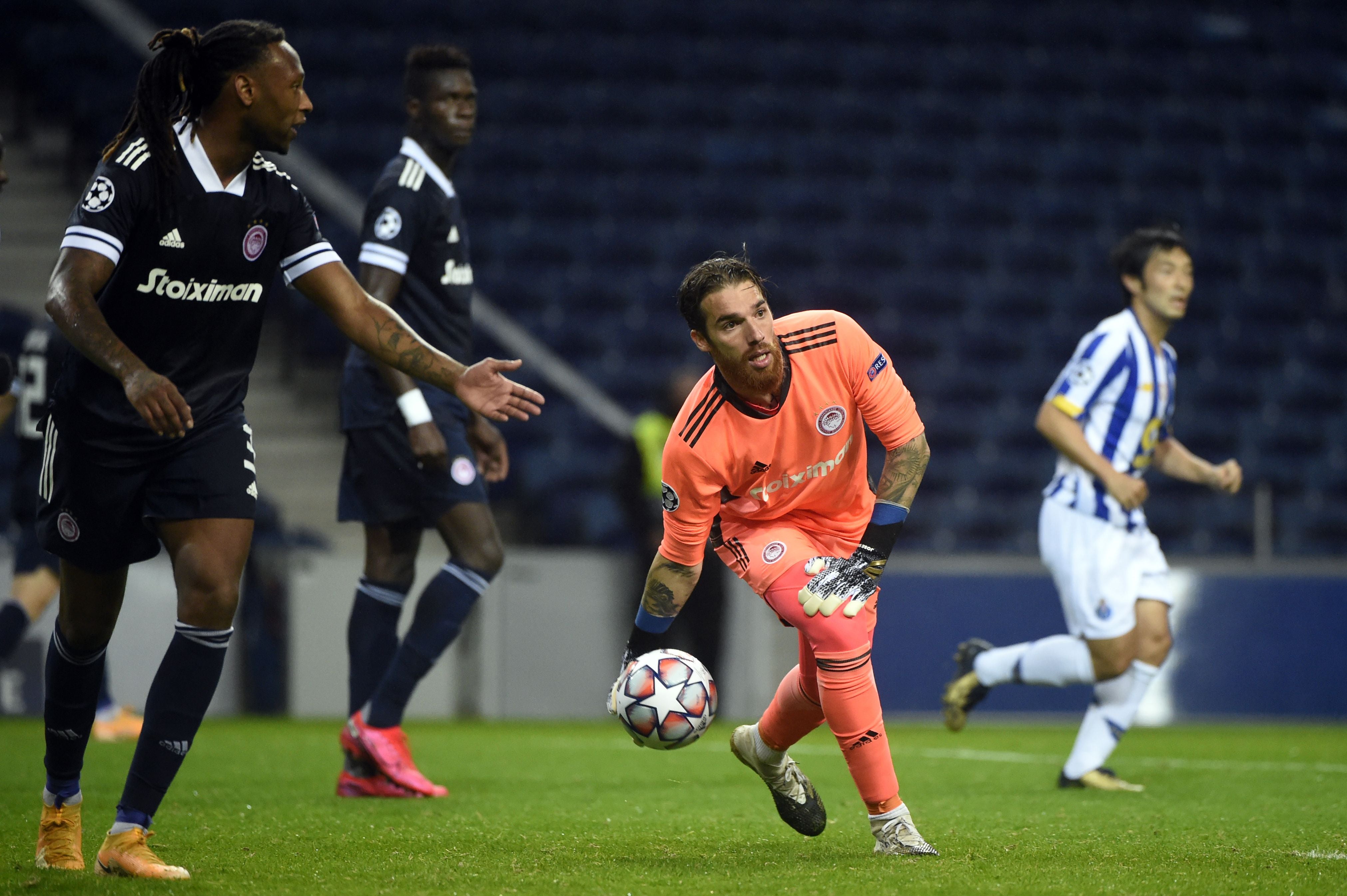 Goalkeeper Jose Sa in action for Olympiacos last season