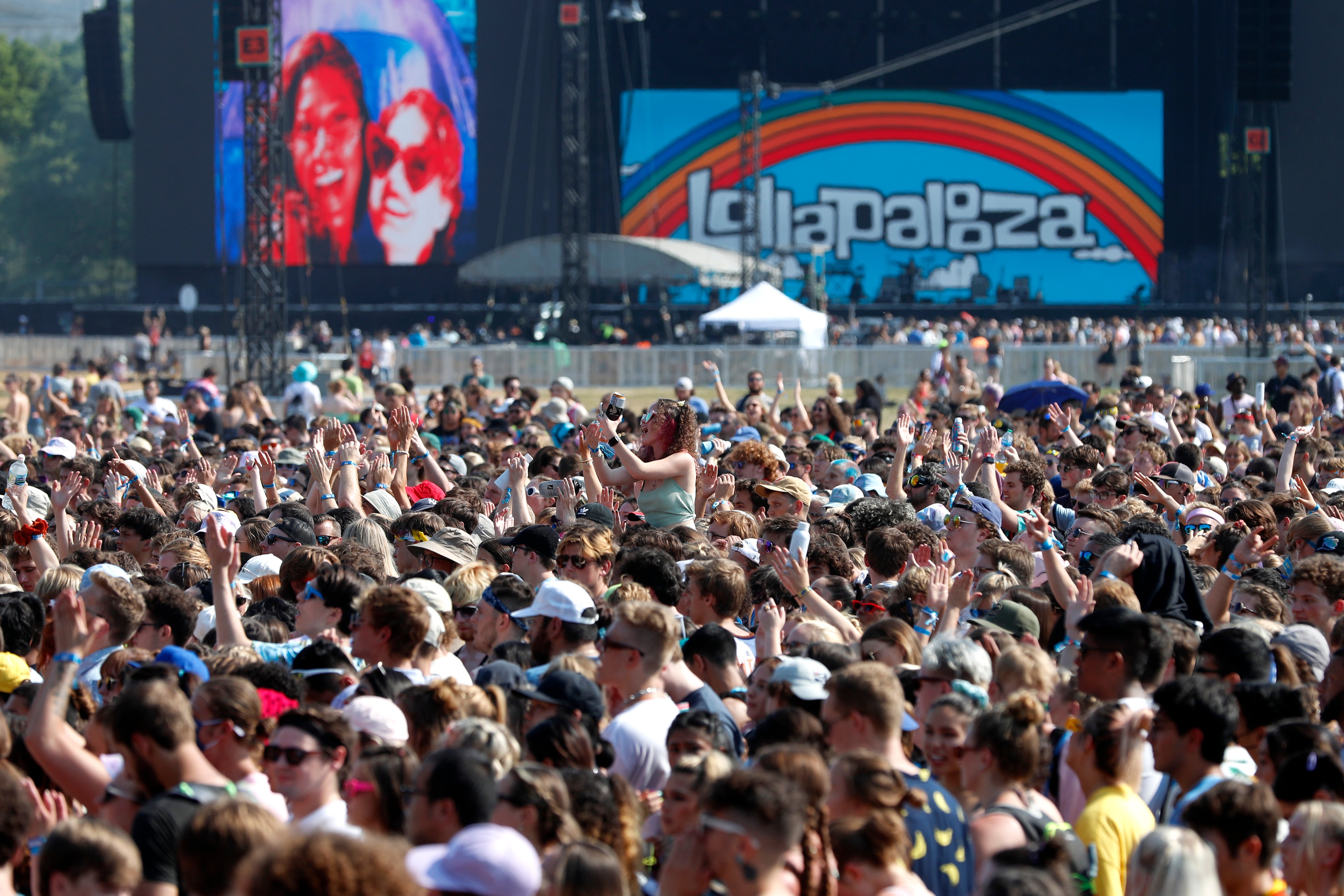 Virus Outbreak Lollapalooza