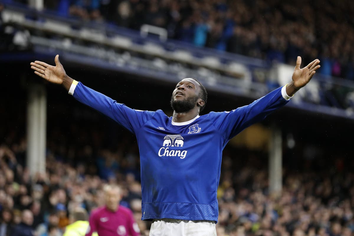 Striker Romelu Lukaku returns to Chelsea on five-year deal