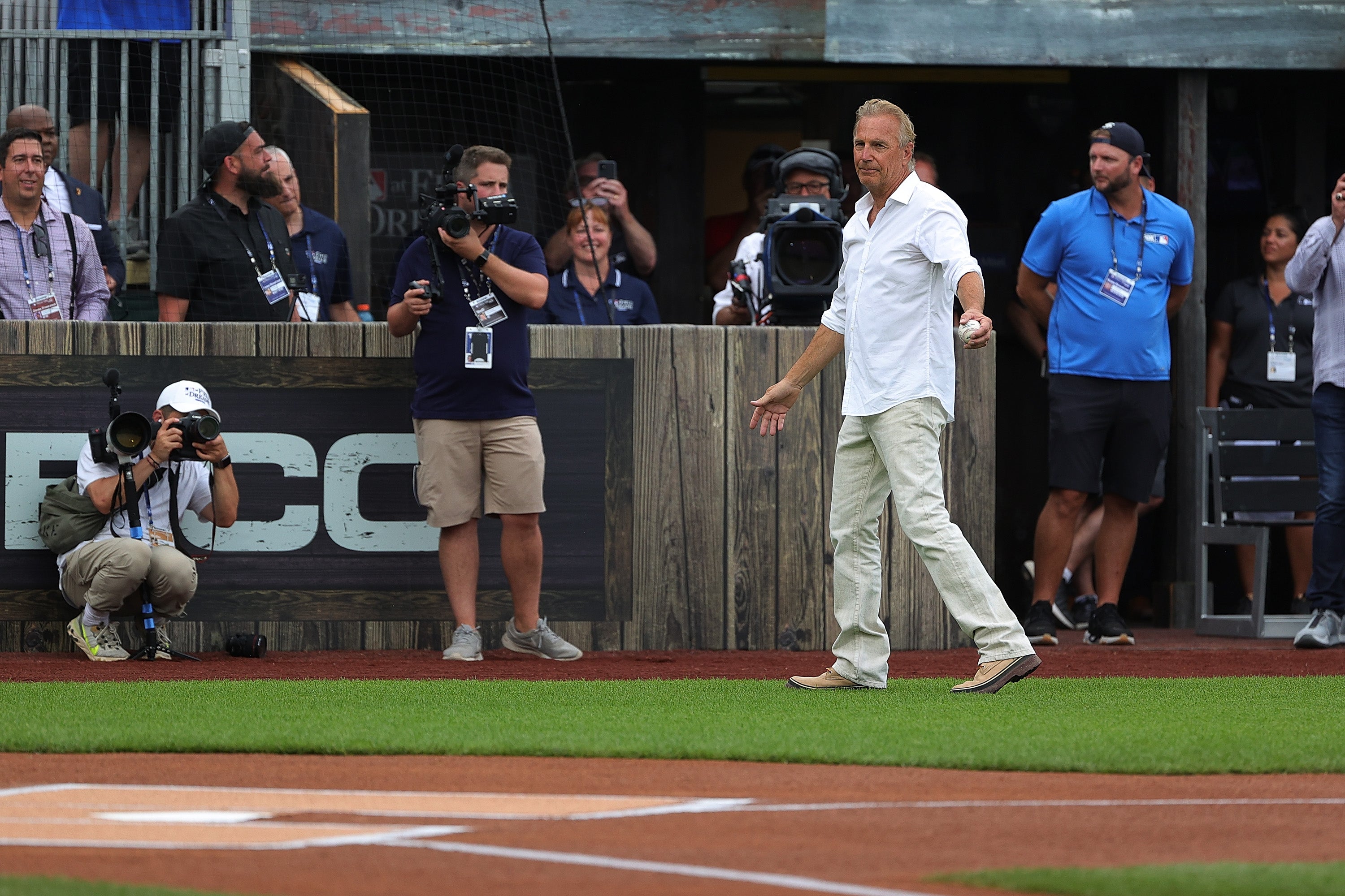 Kevin Costner walks onto the field prior to a game between the Chicago White Sox and the New York Yankees