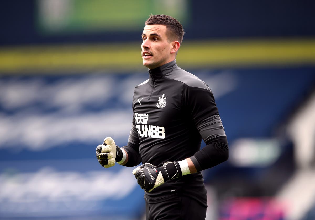 Newcastle goalkeeper Karl Darlow urges players to get vaccination after recovering from Covid