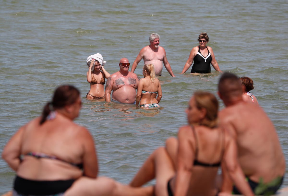 Drought threatens Hungarian lake with environmental crisis