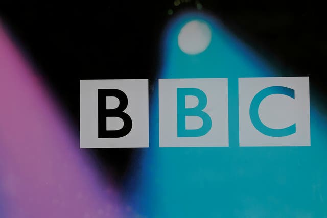 Según los informes, la BBC está dispuesta a donar alrededor de £ 1,5 millones a organizaciones benéficas por el escándalo de Martin Bashir.