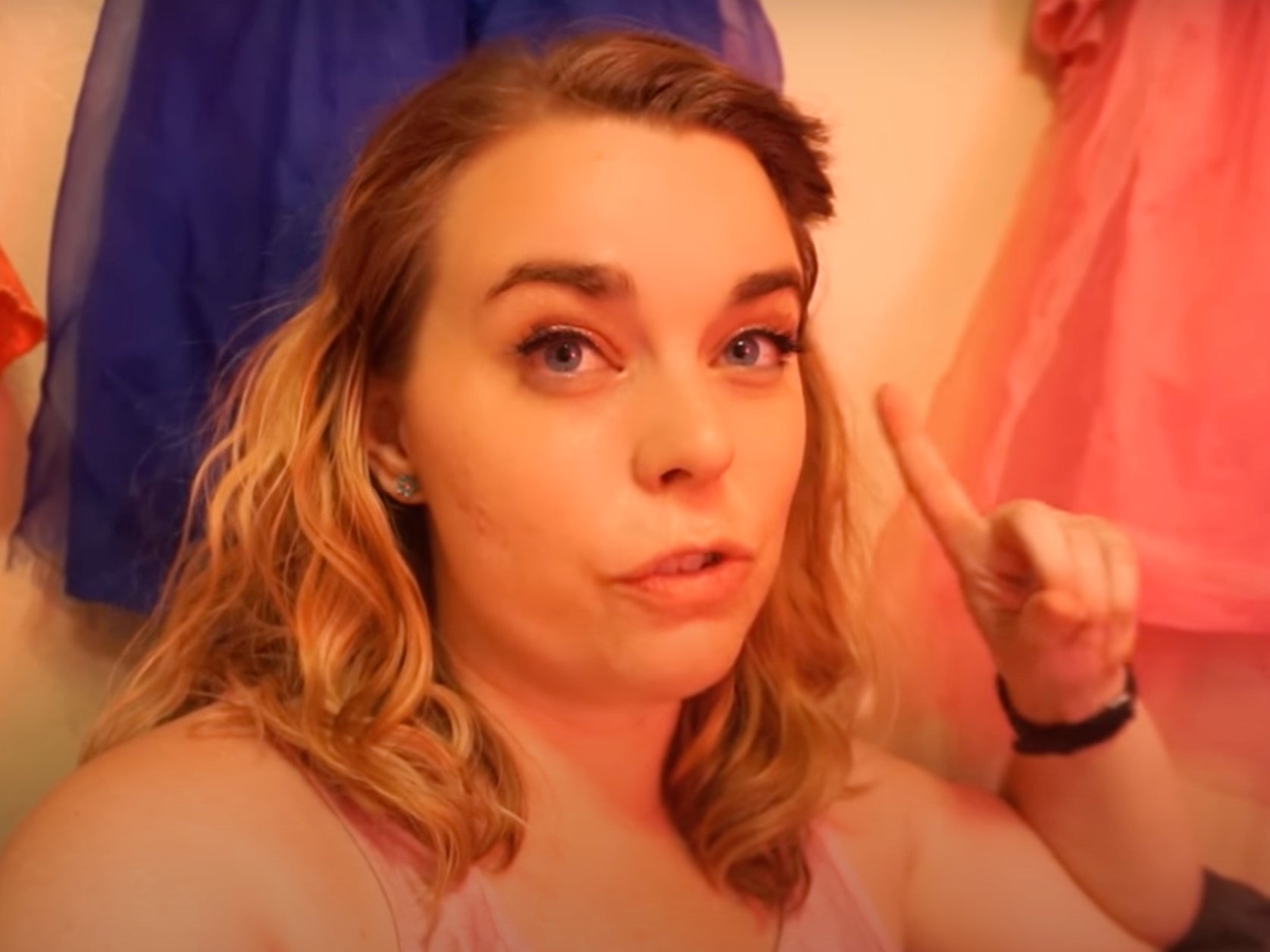 <p>A 5-year-old in Arizona became infected with Covid-19 two weeks after going back to kindergarten. Her mother is now urging masks to be used in classrooms</p>