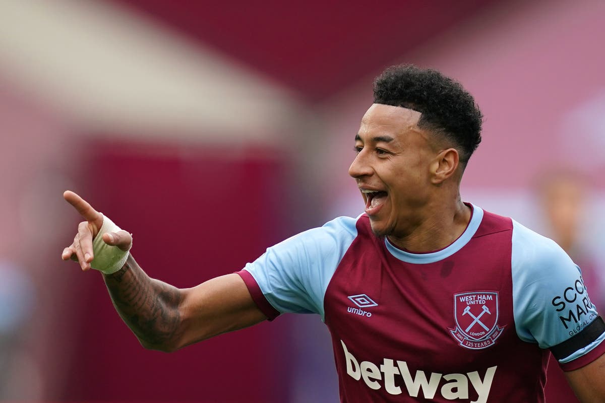 Man United ‘drop Jesse Lingard price tag’ - transfer news round-up