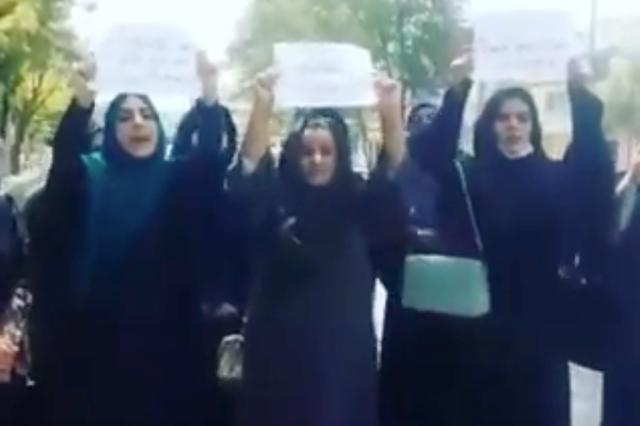 <p>Women stage protest in Kabul, demanding their rights from the Taliban</p>