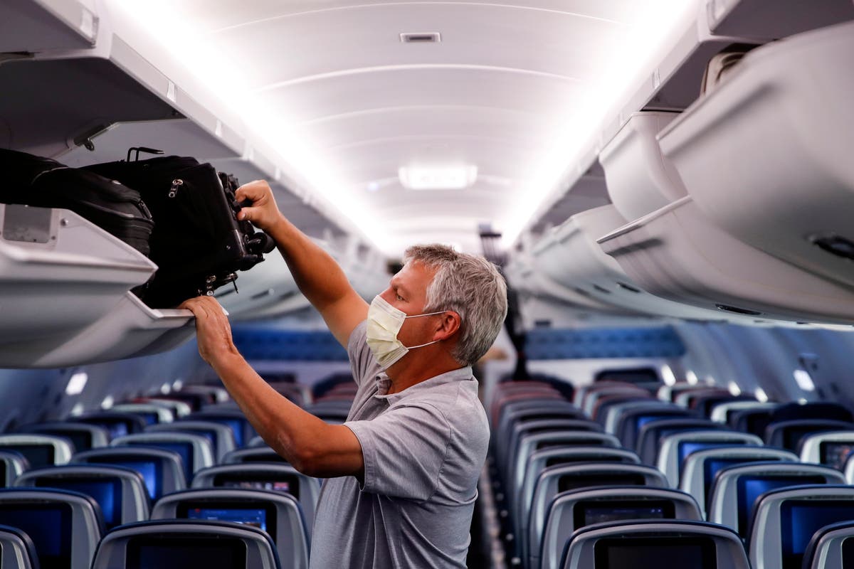 TSA extends to January mask rule for airline passengers