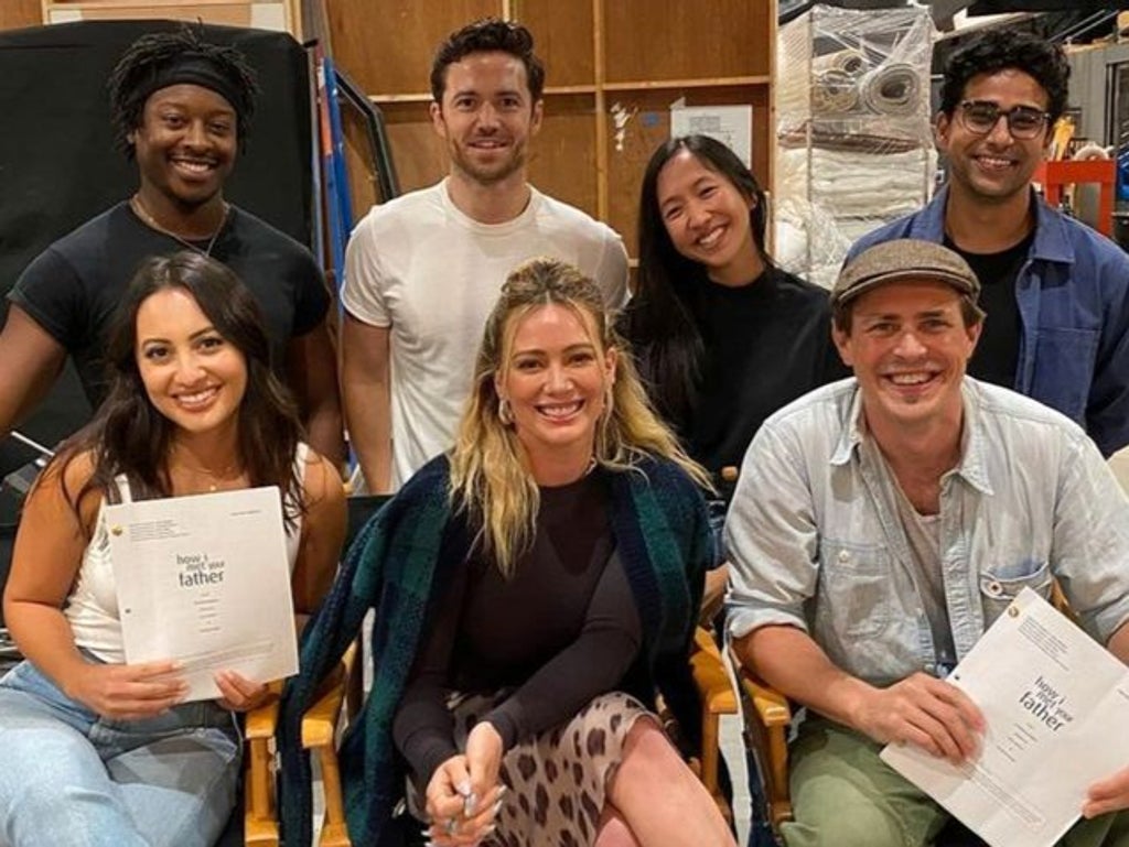 Hilary Duff shares first photo from How I Met Your Father set