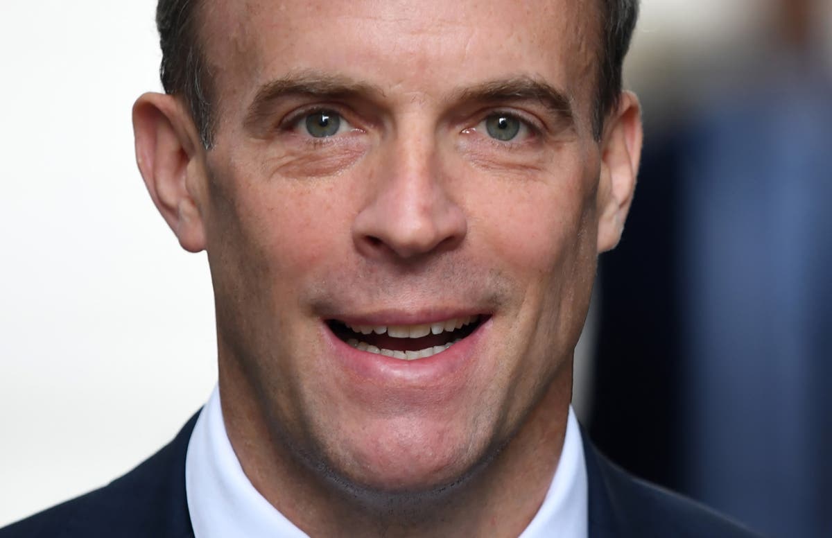Dominic Raab flies to Qatar to discuss ‘top priority’ Afghanistan evacuations