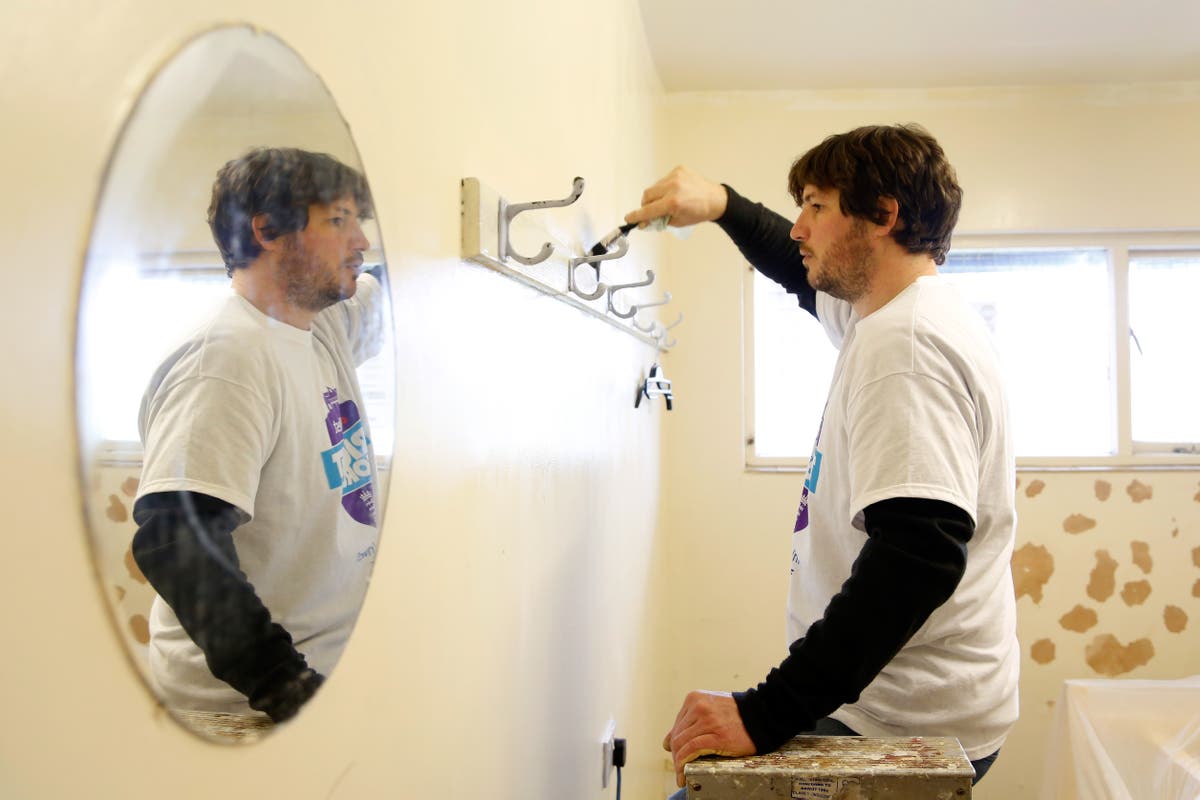 UK adults struggle with DIY because they didn’t concentrate at school UK adults struggle with DIY because they didn’t concentrate at school