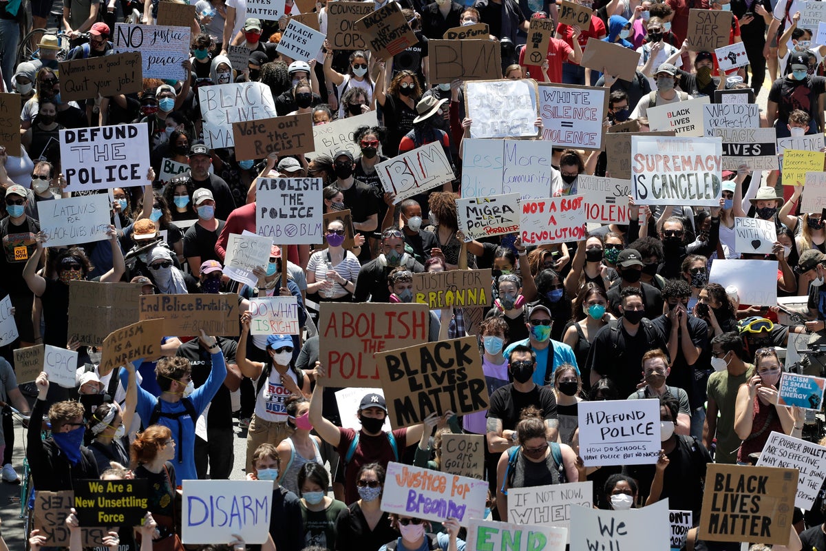 Trump and Barr ‘deliberately targeted’ Black Lives Matter protesters ...