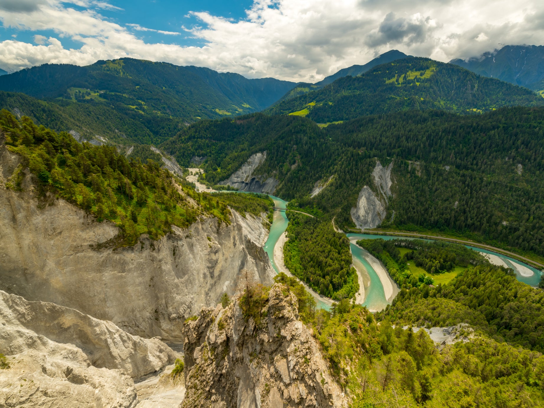 The impressive turquoise-ribboned Rhine Gorge