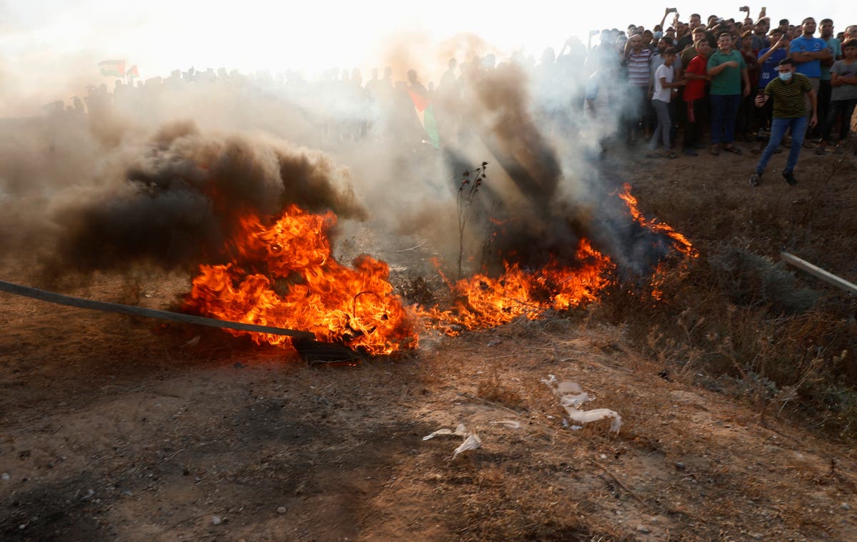 Gaza border clashes wound 24 Palestinians, Israeli policeman