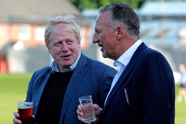 <p>Boris Johnson with Sir Ian Botham</p>