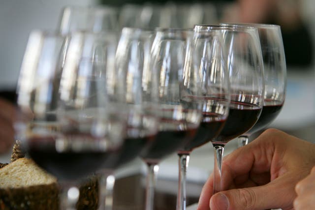 <p>Red wine is rich in flavonoids </p>