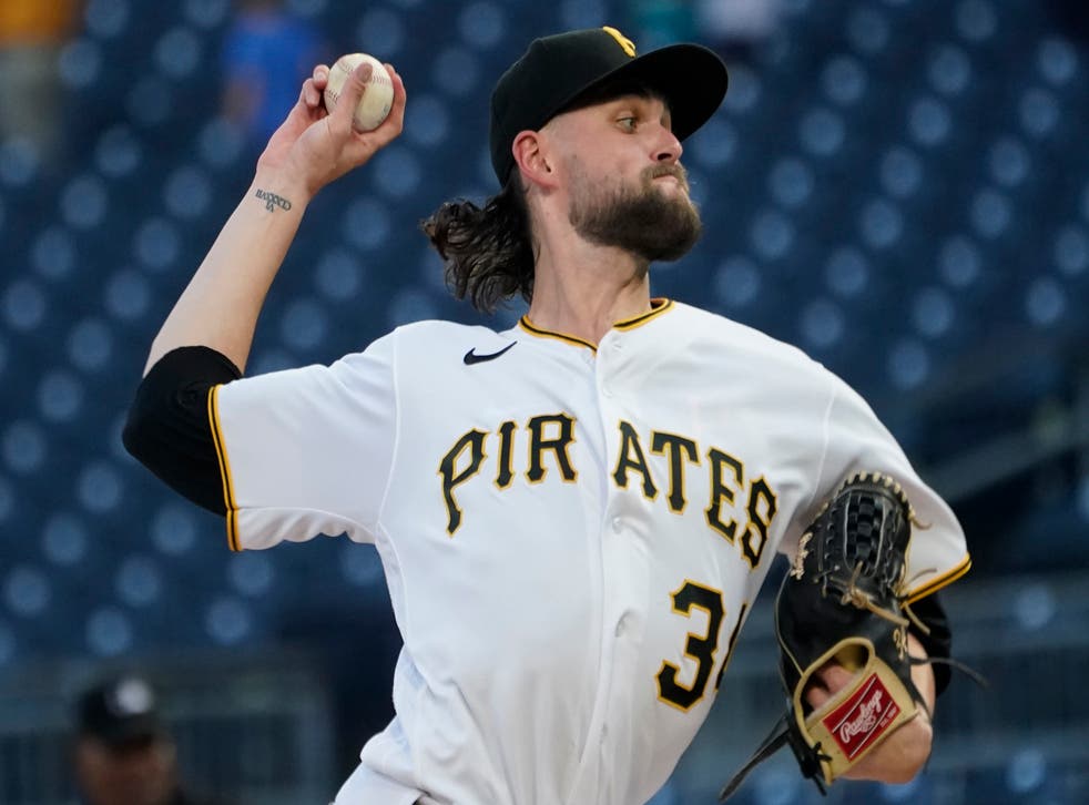 DIAMONDBACKS-PIRATAS