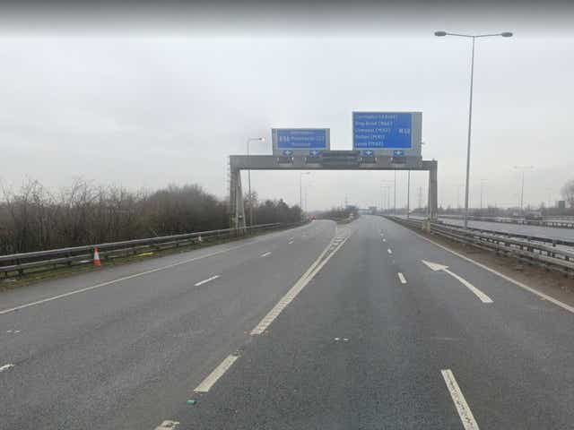 <p>Not as comfy as a bed: the hard shoulder of the M60</p>