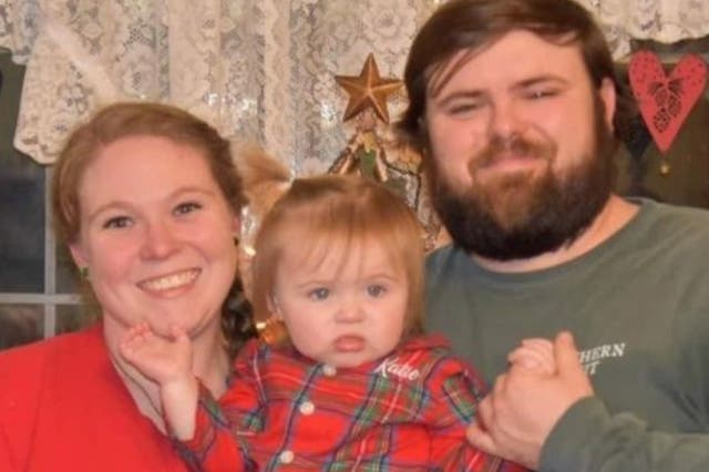 <p>An unvaccinated pregnant nurse from Alabama died from Covid-19, thinking she would protect her baby by not get the shot</p>