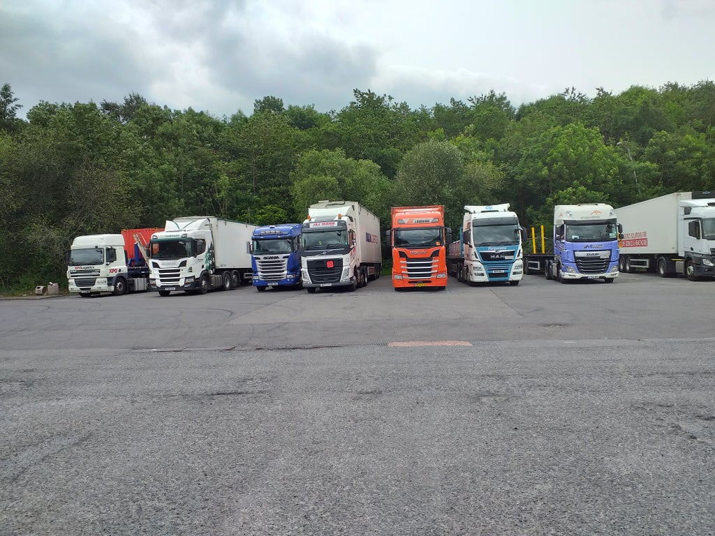 Food shortages will end when workers are paid more, say HGV drivers