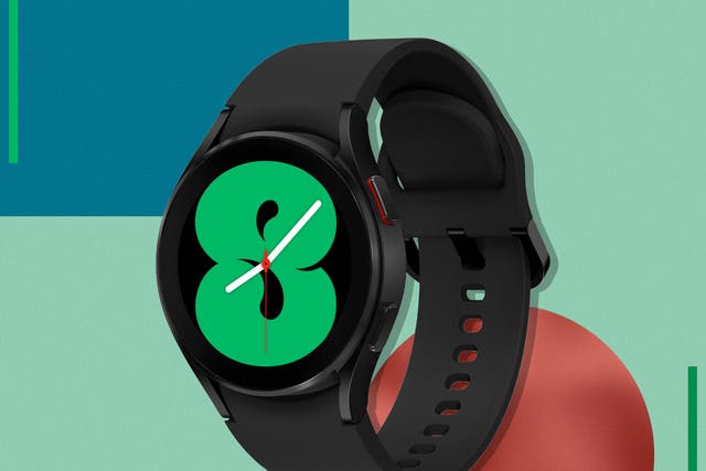 <p>The 44mm model is slim and comfortable, even on thin wrists</p>