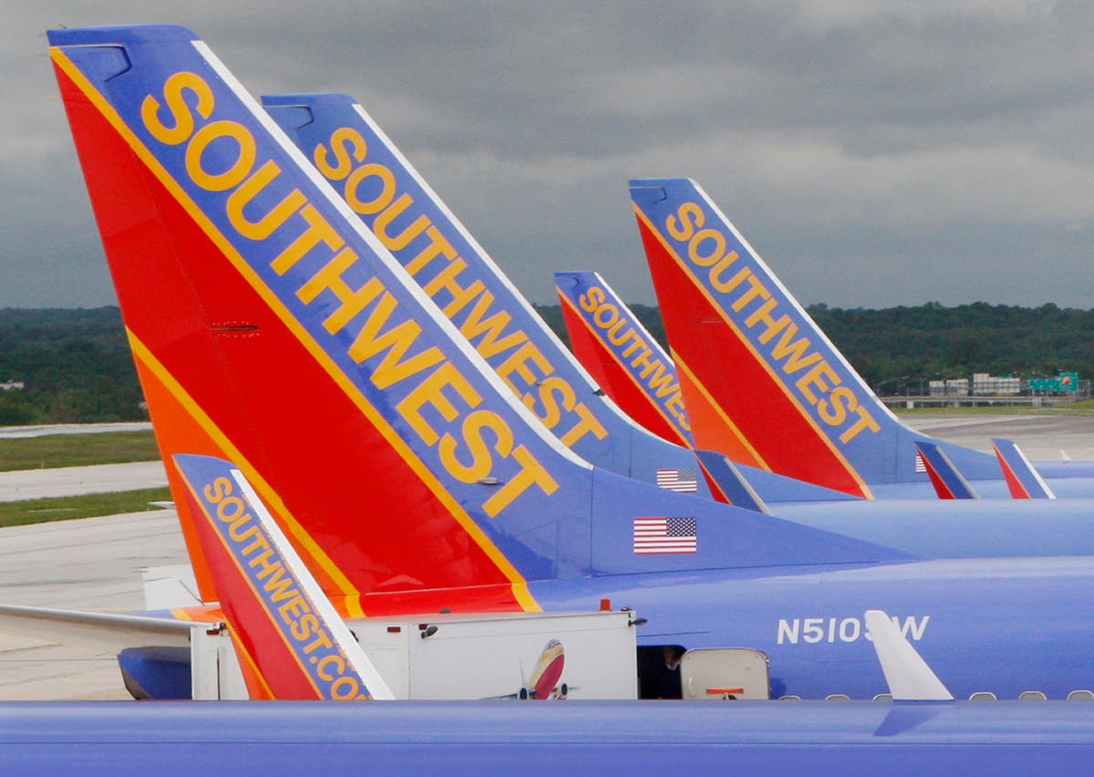 Southwest trims schedule in effort to solve flight problems