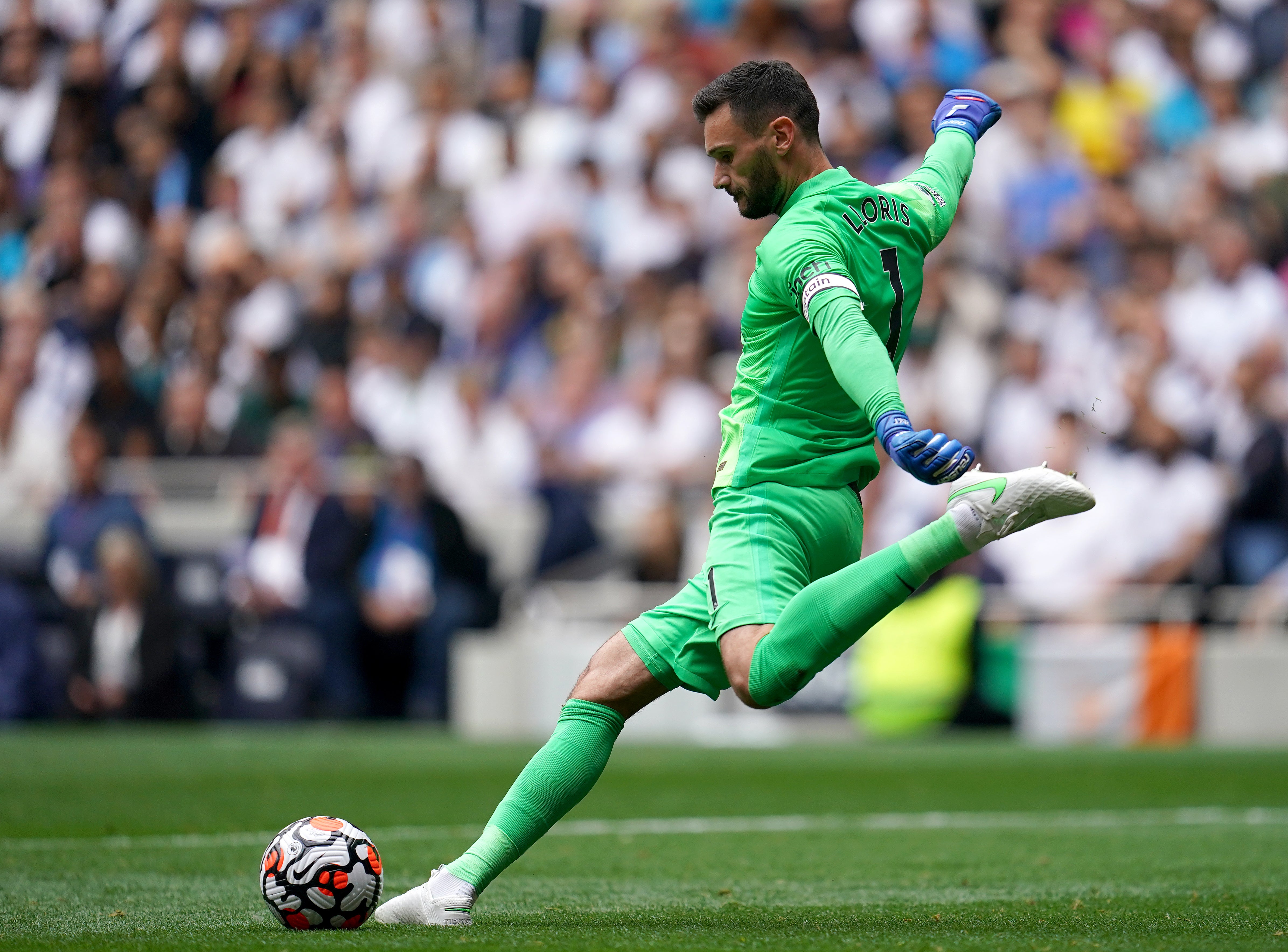Nuno Espirito Santo refuses to discuss Huge Lloris’ future at Tottenham