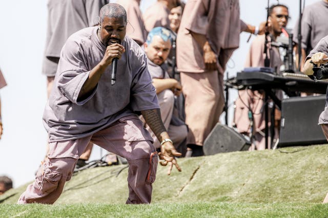 Imagen de archivo: Kanye West realiza el servicio dominical durante el Festival de Música y Artes de Coachella Valley 2019