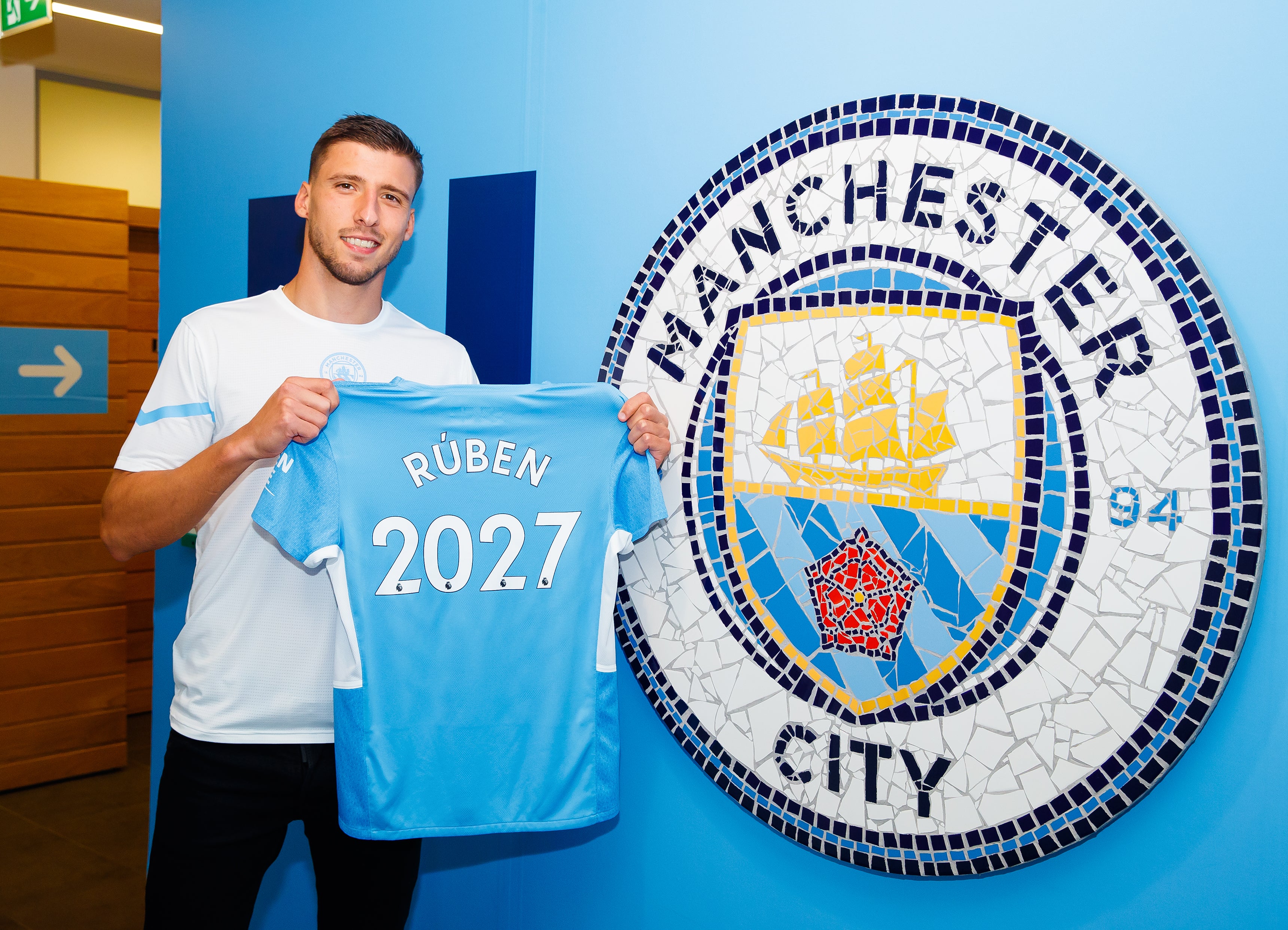 Ruben Dias has signed a new deal