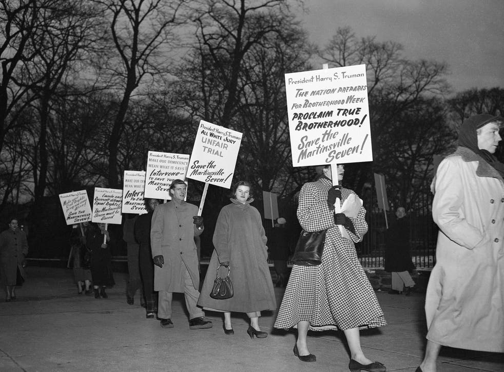 <p>A 1951 demonstration against executions at the White House </p>