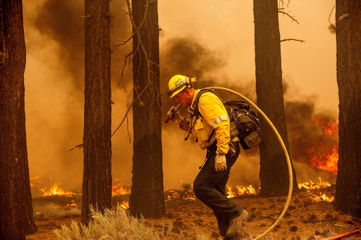 Strong winds push California wildfire closer to Lake Tahoe