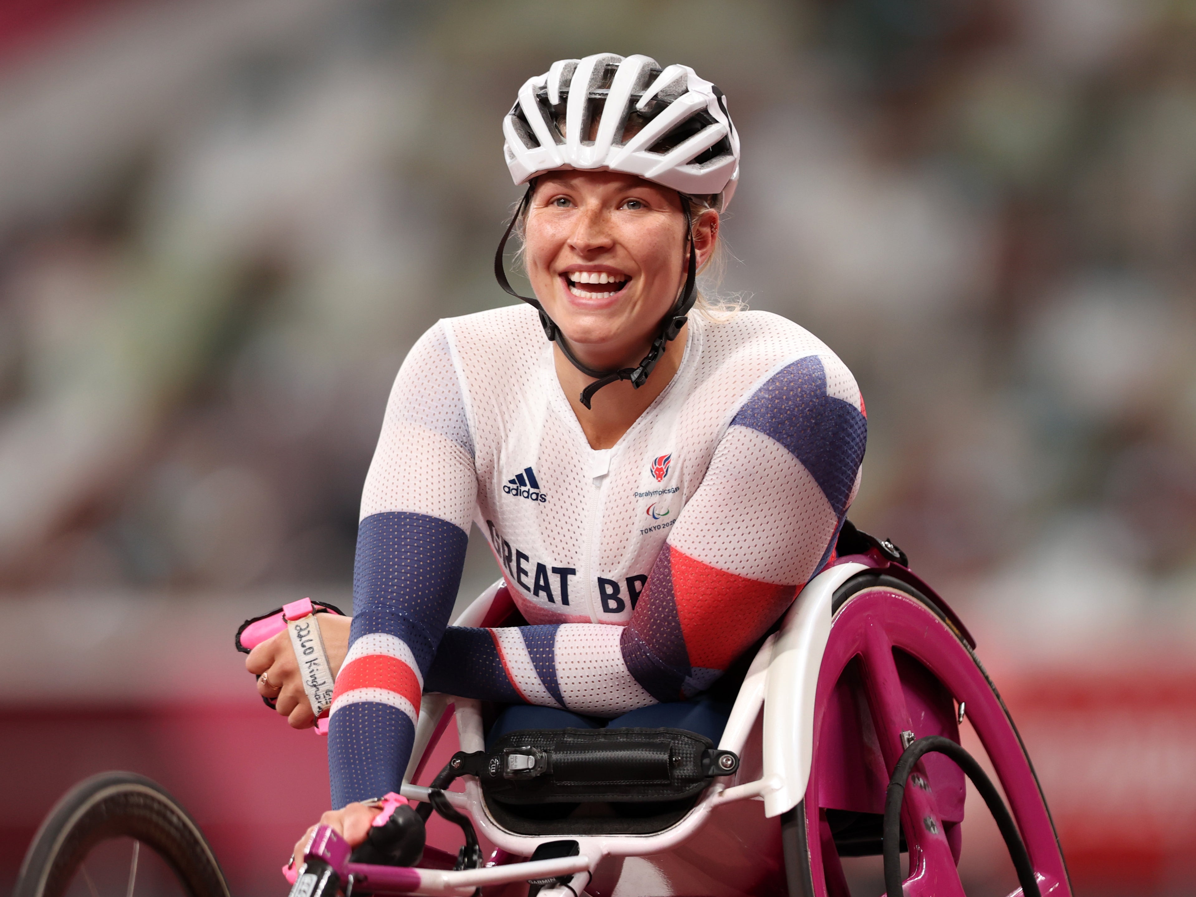 Samantha Kinghorn of Team Great Britain celebrates winning bronze