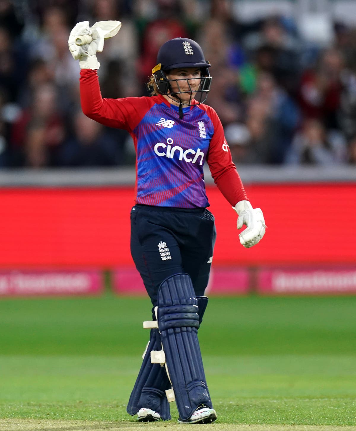 Tammy Beaumont agonisingly misses out on T20 ton as England beat New Zealand
